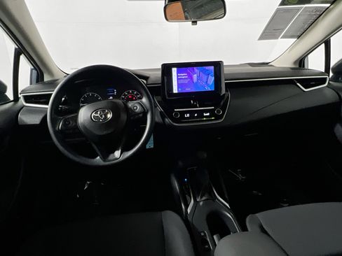 Used 2024 Toyota Corolla LE FWD image 30