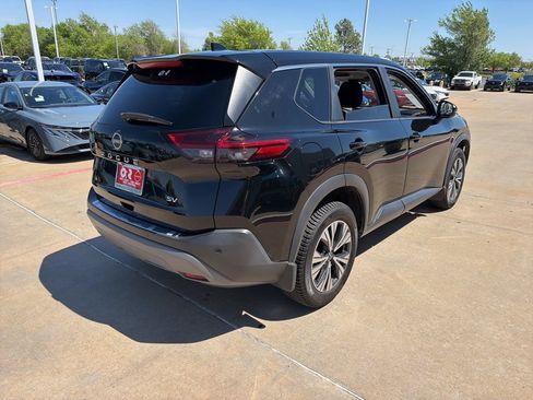Used 2023 Nissan Rogue SV FWD image 5