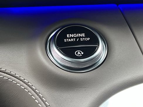 Certified 2023 Mercedes-Benz SL 63 AMG 4MATIC image 33