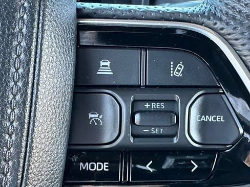 Certified 2022 Toyota Tundra Platinum AWD/4WD image 15
