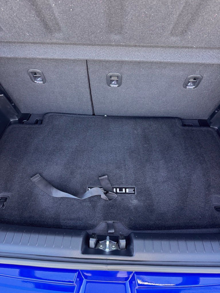 Used 2024 Hyundai Venue SEL FWD image 13