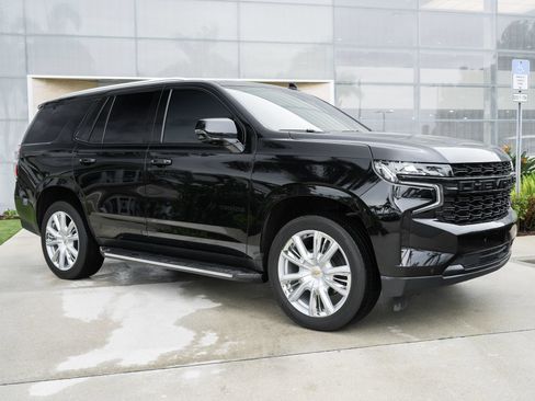 Used 2023 Chevrolet Tahoe LT w/ Luxury Package RWD image 4