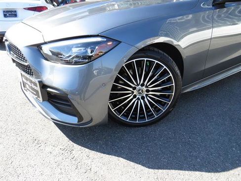 Used 2025 Mercedes-Benz C 300 4MATIC Sedan image 25