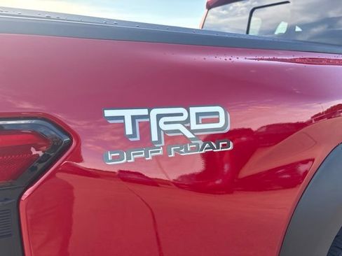Used 2024 Toyota Tacoma TRD Off-Road w/ TRD Off Road Upgrade Package AWD/4WD image 11