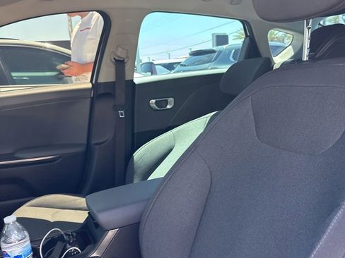 Used 2025 Kia K4 FWD image 6