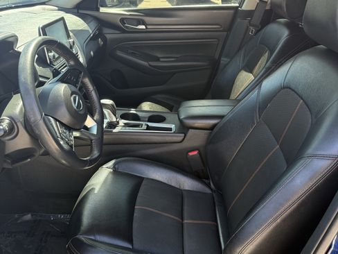 Used 2020 Nissan Altima 2.5 SR FWD image 12