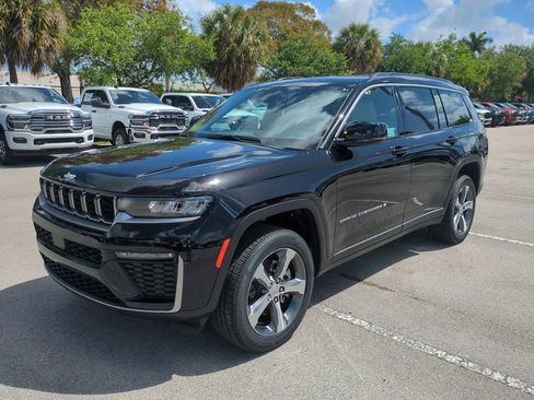 New 2026 Jeep Grand Cherokee L Limited RWD image 9