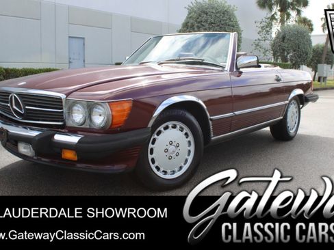 Used 1987 Mercedes-Benz 560 SL image 1