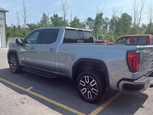 Used 2023 GMC Sierra 1500 AT4 w/ AT4 Premium Package AWD/4WD image 3