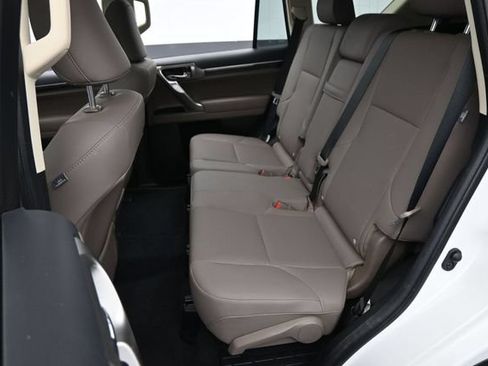 Certified 2023 Lexus GX 460 Premium w/ Premium Package AWD/4WD image 25