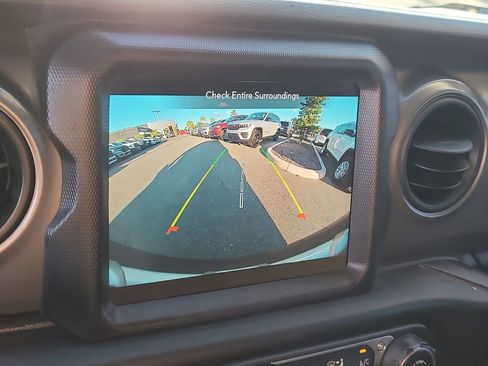 Used 2023 Jeep Wrangler Sport S image 20