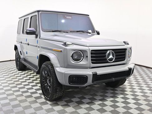 Used 2025 Mercedes-Benz G 580 w/ EQ Technology image 9
