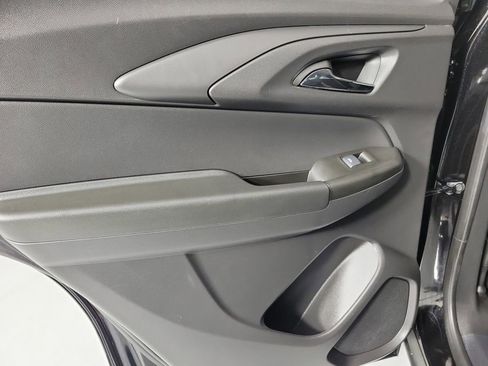 Used 2025 Chevrolet TrailBlazer LT image 12