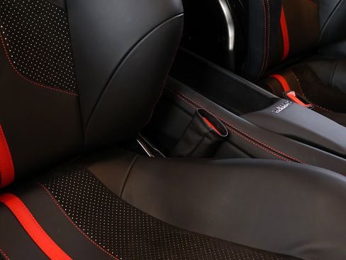 Certified 2021 Ferrari F8 Tributo RWD image 31