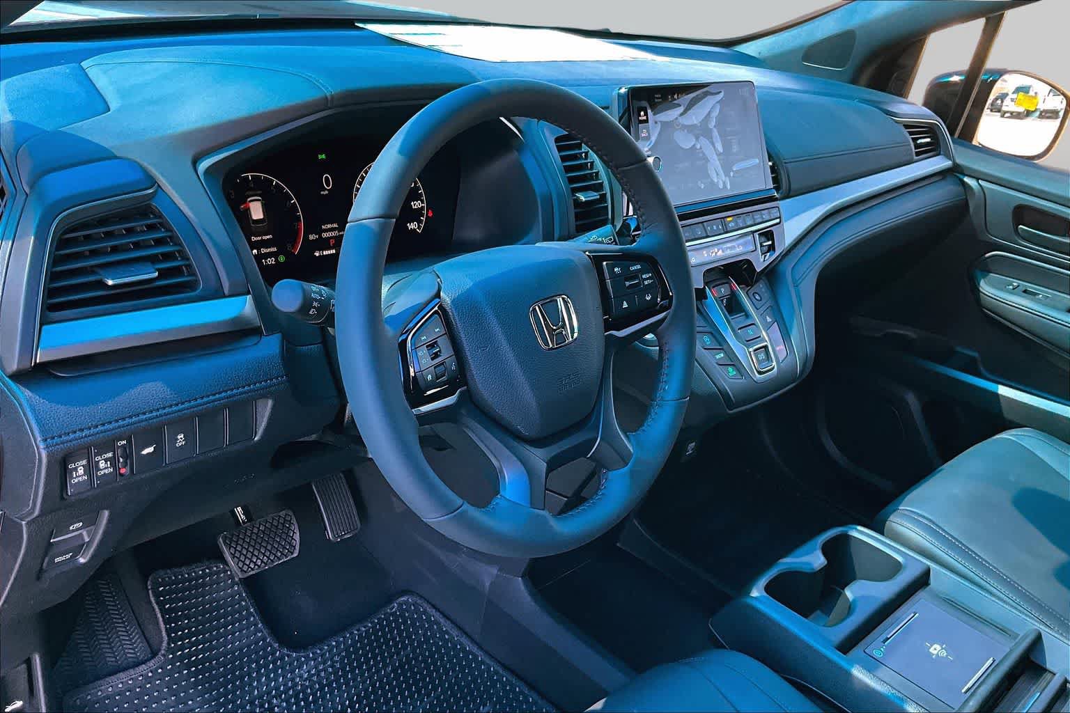 New 2026 Honda Odyssey Sport-L image 8