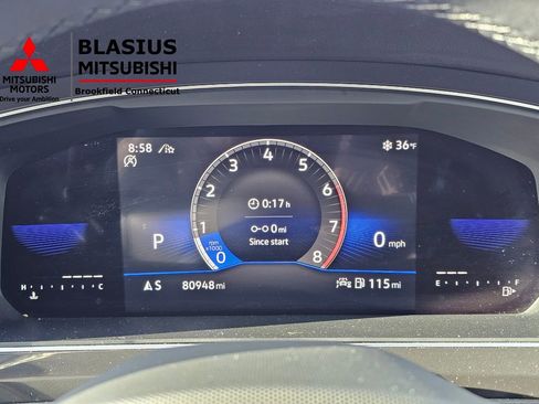 Used 2022 Volkswagen Tiguan SE R-Line image 29