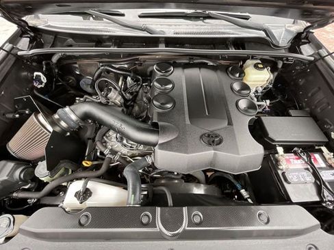 Used 2018 Toyota 4Runner TRD Off-Road Premium image 22