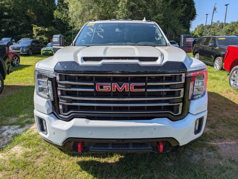 Used 2023 GMC Sierra 2500 AT4 w/ Driver Alert Package I AWD/4WD image 2