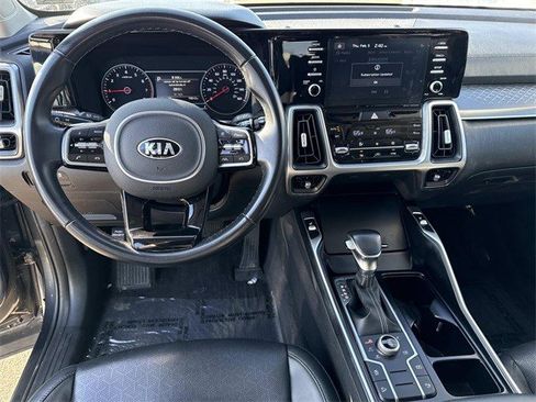 Used 2021 Kia Sorento S w/ Panoramic Sunroof Package image 18