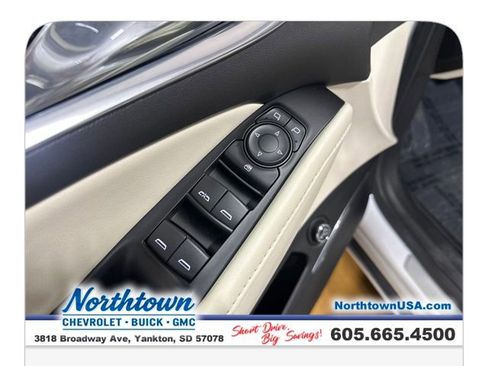 Used 2023 Buick Enclave Essence w/ Experience Buick Package image 12