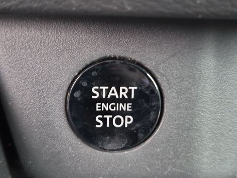 Used 2026 Nissan Rogue SL AWD/4WD image 28