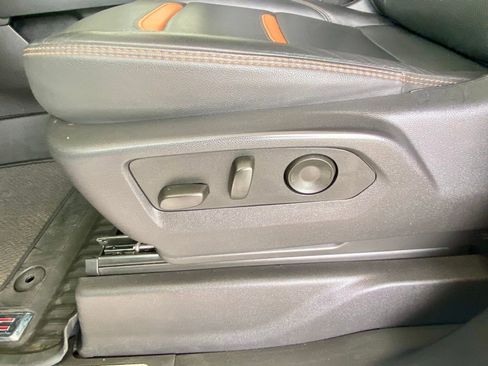 Used 2025 GMC Sierra 2500 AT4 AWD/4WD image 42