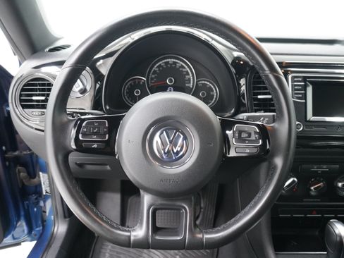 Used 2016 Volkswagen Beetle 1.8T S FWD image 15