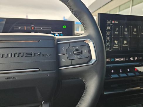 Used 2024 GMC Hummer EV 3X w/ Extreme Off-Road Package AWD/4WD image 36