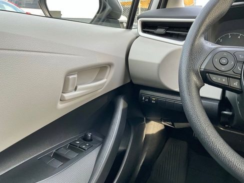 Used 2024 Toyota Corolla LE image 23
