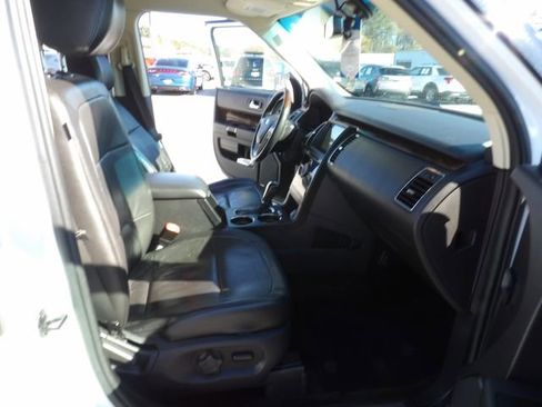 Used 2019 Ford Flex Limited image 31