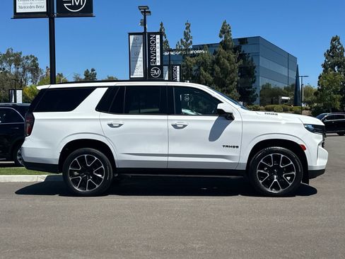 Used 2021 Chevrolet Tahoe RST RWD image 2