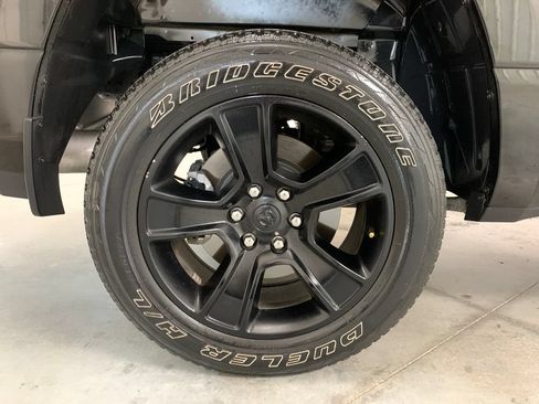 Used 2023 RAM 1500 Big Horn AWD/4WD image 10