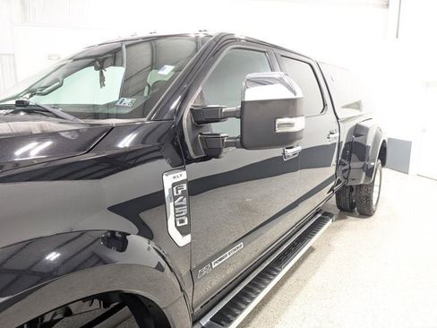 Used 2022 Ford F450 XLT w/ XLT Premium Package image 7