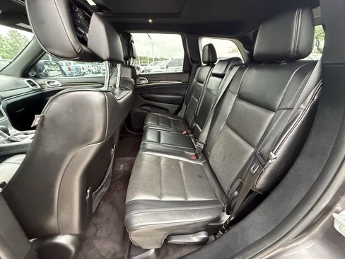 Used 2016 Jeep Grand Cherokee High Altitude RWD image 30