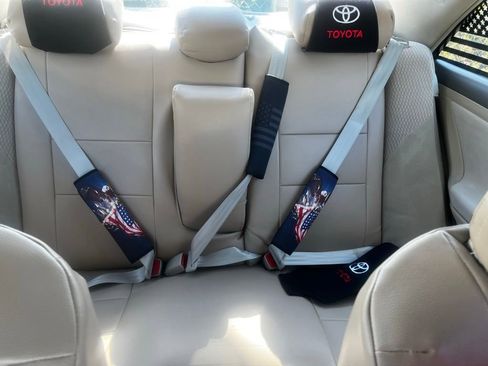 Used 2010 Toyota Camry SE image 22