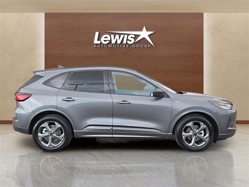 Used 2023 Ford Escape ST-Line image 5