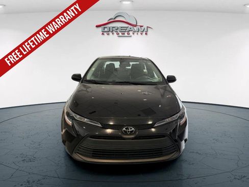 Used 2023 Toyota Corolla LE FWD image 3