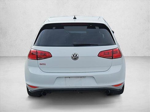 Used 2017 Volkswagen GTI Sport image 7