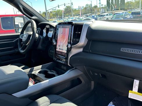 New 2026 RAM 2500 Big Horn AWD/4WD image 12