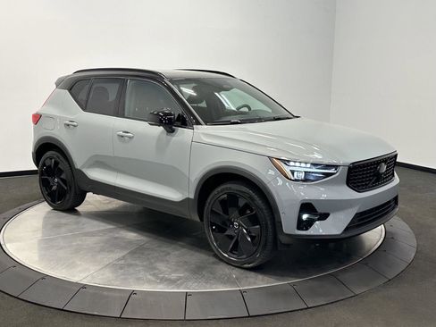 Used 2026 Volvo XC40 B5 Ultra w/ Protection Package Premier AWD/4WD image 2