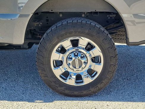 Used 2023 Ford F250 Lariat w/ Lariat Ultimate Package image 17