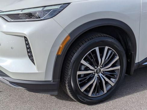 Used 2022 INFINITI QX60 Sensory w/ Cargo Package image 9