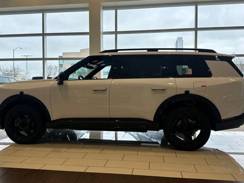 New 2027 Kia Telluride SX Prestige X-Line image 3