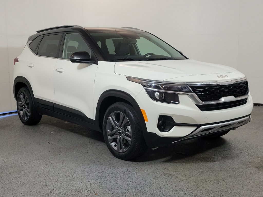 Used 2023 Kia Seltos S FWD image 1