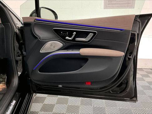 Certified 2023 Mercedes-Benz EQS 580 4MATIC Sedan image 24