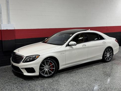 Used 2015 Mercedes-Benz S 63 AMG 4MATIC Sedan w/ Driver Assistance Package image 19