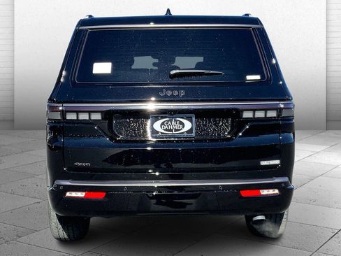 New 2026 Jeep Grand Wagoneer Limited w/ Premium Group II AWD/4WD image 4