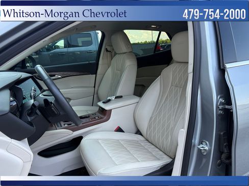 Used 2023 Buick Envision Avenir AWD/4WD image 10