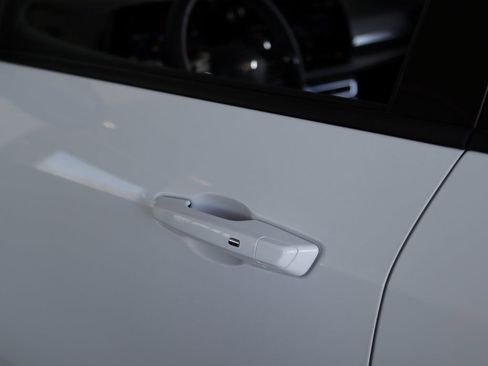 New 2026 Chevrolet Traverse LT FWD image 39