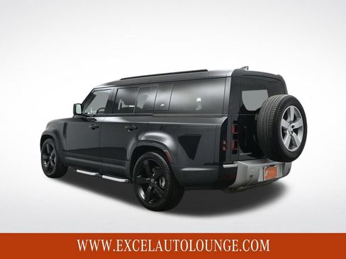 Used 2024 Land Rover Defender 130 S image 4